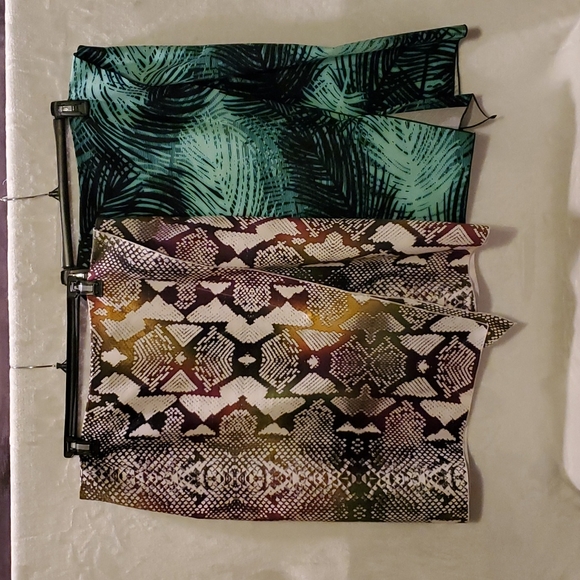 Worthington Dresses & Skirts - Worthington Skirts Asymmetrical Sexy front split - 2 pieces Size 16 green/multi